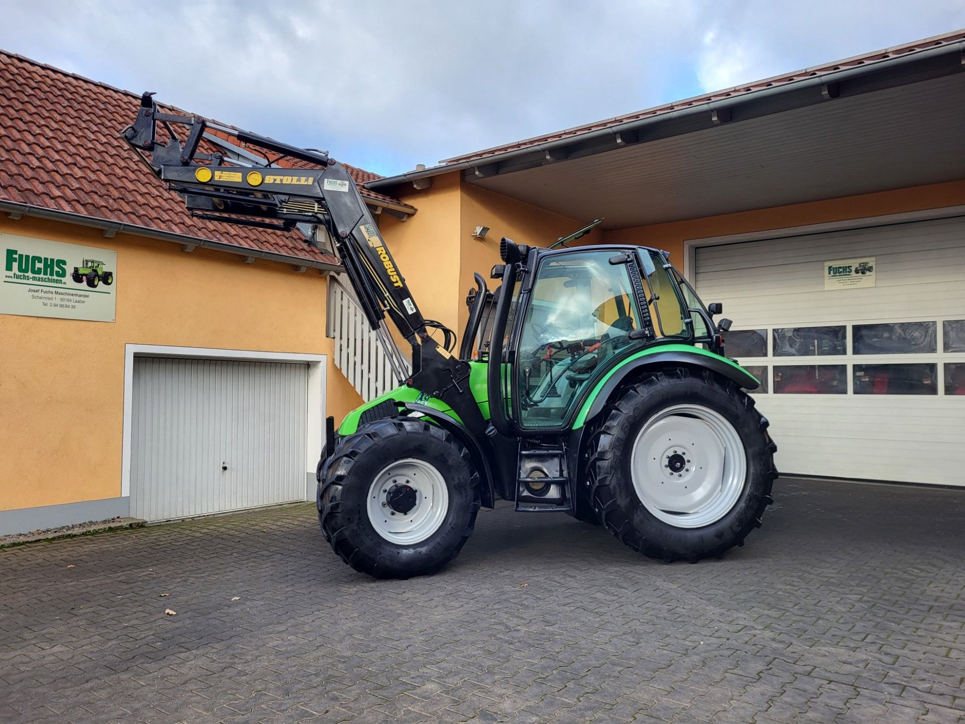 Fuchs Maschinenhandel Landmaschinen Traktor Laaber bei Regensburg